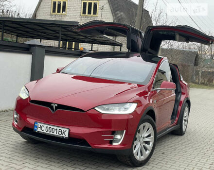 Красный Тесла Модель Х, объемом двигателя 0 л и пробегом 99 тыс. км за 30500 $, фото 2 на Automoto.ua