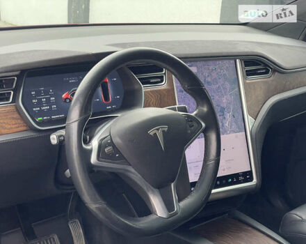 Красный Тесла Модель Х, объемом двигателя 0 л и пробегом 99 тыс. км за 30500 $, фото 10 на Automoto.ua