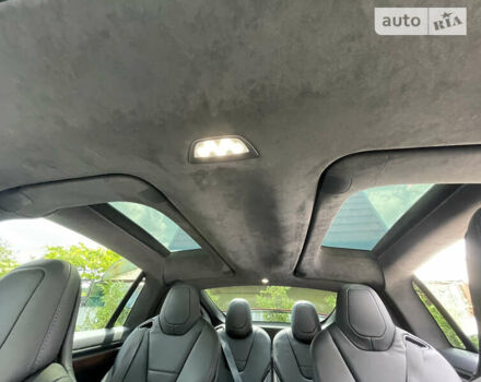 Красный Тесла Модель Х, объемом двигателя 0 л и пробегом 99 тыс. км за 30500 $, фото 72 на Automoto.ua