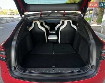 Красный Тесла Модель Х, объемом двигателя 0 л и пробегом 110 тыс. км за 28300 $, фото 14 на Automoto.ua