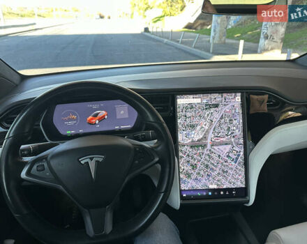 Красный Тесла Модель Х, объемом двигателя 0 л и пробегом 110 тыс. км за 27000 $, фото 29 на Automoto.ua