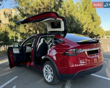 Красный Тесла Модель Х, объемом двигателя 0 л и пробегом 161 тыс. км за 21999 $, фото 22 на Automoto.ua