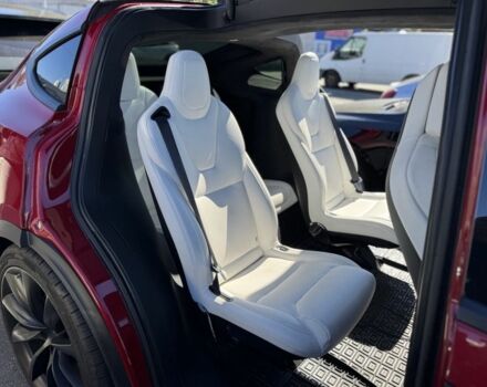 Красный Тесла Модель Х, объемом двигателя 0 л и пробегом 97 тыс. км за 36000 $, фото 5 на Automoto.ua