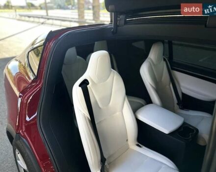 Красный Тесла Модель Х, объемом двигателя 0 л и пробегом 110 тыс. км за 28300 $, фото 22 на Automoto.ua