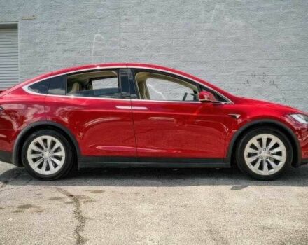 Красный Тесла Модель Х, объемом двигателя 0 л и пробегом 89 тыс. км за 14800 $, фото 7 на Automoto.ua