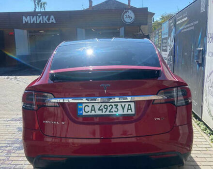 Красный Тесла Модель Х, объемом двигателя 0 л и пробегом 93 тыс. км за 30000 $, фото 3 на Automoto.ua