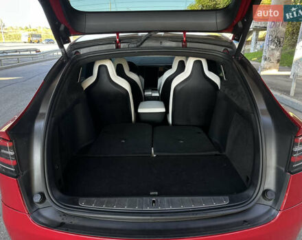 Красный Тесла Модель Х, объемом двигателя 0 л и пробегом 110 тыс. км за 27000 $, фото 14 на Automoto.ua