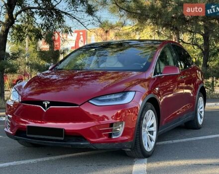 Красный Тесла Модель Х, объемом двигателя 0 л и пробегом 161 тыс. км за 21999 $, фото 4 на Automoto.ua