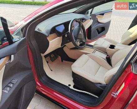 Красный Тесла Модель Х, объемом двигателя 0 л и пробегом 81 тыс. км за 26800 $, фото 25 на Automoto.ua