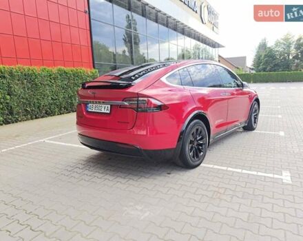 Красный Тесла Модель Х, объемом двигателя 0 л и пробегом 81 тыс. км за 26800 $, фото 5 на Automoto.ua