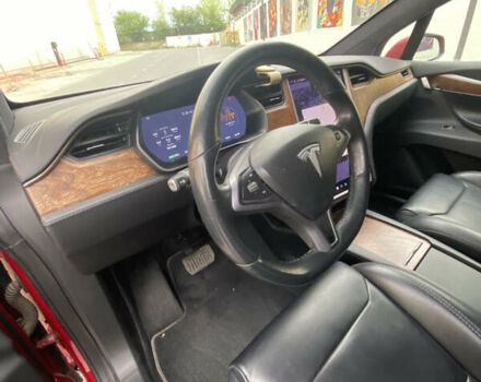 Красный Тесла Модель Х, объемом двигателя 0 л и пробегом 197 тыс. км за 38000 $, фото 13 на Automoto.ua