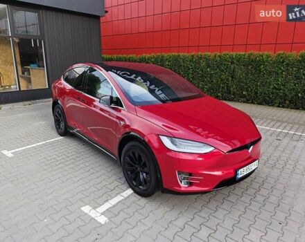 Красный Тесла Модель Х, объемом двигателя 0 л и пробегом 81 тыс. км за 26800 $, фото 14 на Automoto.ua