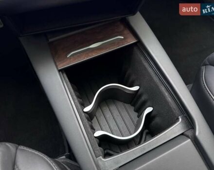 Красный Тесла Модель Х, объемом двигателя 0 л и пробегом 89 тыс. км за 32900 $, фото 47 на Automoto.ua