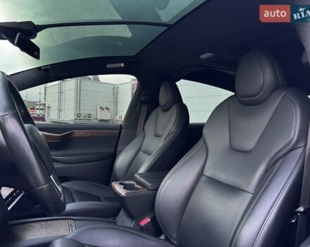 Красный Тесла Модель Х, объемом двигателя 0 л и пробегом 89 тыс. км за 32900 $, фото 42 на Automoto.ua