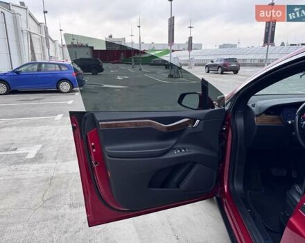 Красный Тесла Модель Х, объемом двигателя 0 л и пробегом 89 тыс. км за 32900 $, фото 59 на Automoto.ua