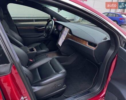 Красный Тесла Модель Х, объемом двигателя 0 л и пробегом 89 тыс. км за 32900 $, фото 51 на Automoto.ua