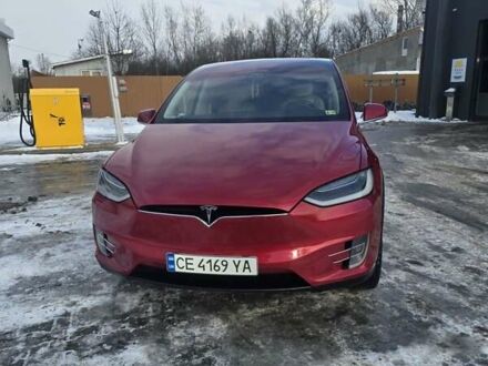 Красный Тесла Модель Х, объемом двигателя 0 л и пробегом 235 тыс. км за 17700 $, фото 1 на Automoto.ua