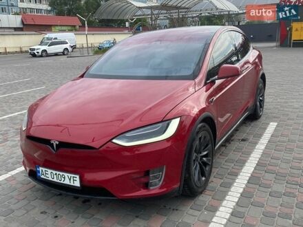 Красный Тесла Модель Х, объемом двигателя 0 л и пробегом 129 тыс. км за 17999 $, фото 1 на Automoto.ua
