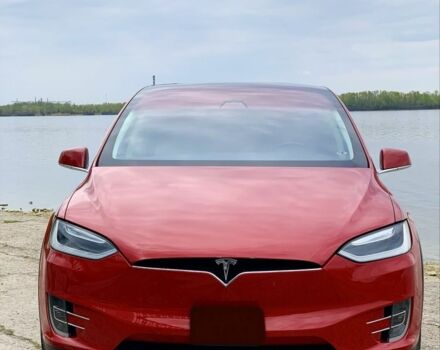 Красный Тесла Модель Х, объемом двигателя 0 л и пробегом 130 тыс. км за 21000 $, фото 1 на Automoto.ua