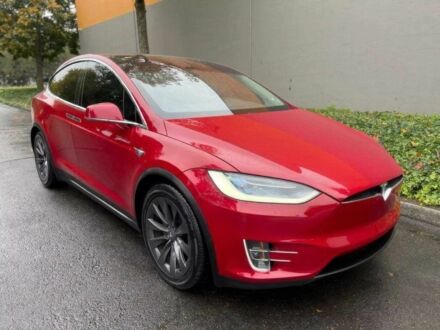Тесла Модель Х 2018 у Хмельницькому на Automoto.ua Червоний Тесла Модель Х, об'ємом двигуна 0 л та пробігом 51 тис. км за 11700 $, фото 1 на Automoto.ua