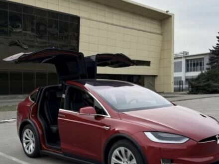 Червоний Тесла Модель Х, об'ємом двигуна 0 л та пробігом 106 тис. км за 20999 $, фото 1 на Automoto.ua