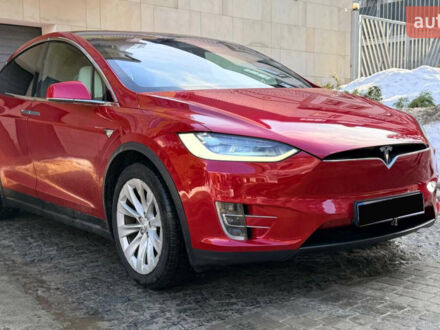 Красный Тесла Модель Х, объемом двигателя 0 л и пробегом 142 тыс. км за 23500 $, фото 1 на Automoto.ua