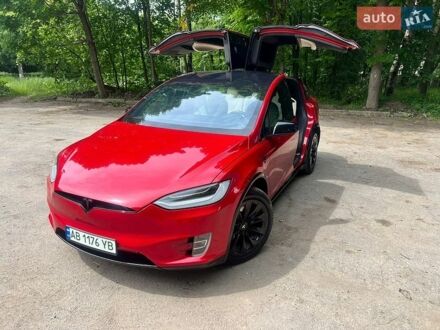 Красный Тесла Модель Х, объемом двигателя 0 л и пробегом 100 тыс. км за 26500 $, фото 1 на Automoto.ua
