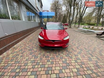 Красный Тесла Модель Х, объемом двигателя 0 л и пробегом 150 тыс. км за 20000 $, фото 1 на Automoto.ua
