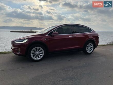 Красный Тесла Модель Х, объемом двигателя 0 л и пробегом 39 тыс. км за 52300 $, фото 1 на Automoto.ua