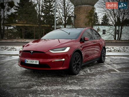 Красный Тесла Модель Х, объемом двигателя 0 л и пробегом 82 тыс. км за 38999 $, фото 1 на Automoto.ua