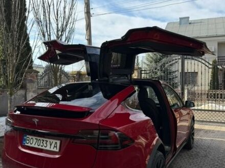 Красный Тесла Модель Х, объемом двигателя 0 л и пробегом 49 тыс. км за 40777 $, фото 1 на Automoto.ua