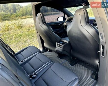 Тесла Модель Х, объемом двигателя 0 л и пробегом 217 тыс. км за 19999 $, фото 22 на Automoto.ua
