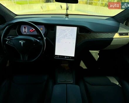 Тесла Модель Х, объемом двигателя 0 л и пробегом 135 тыс. км за 27900 $, фото 39 на Automoto.ua