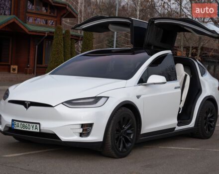 Тесла Модель Х, объемом двигателя 0 л и пробегом 128 тыс. км за 17500 $, фото 1 на Automoto.ua