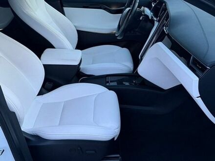 Тесла Модель Х, объемом двигателя 0 л и пробегом 200 тыс. км за 26000 $, фото 1 на Automoto.ua