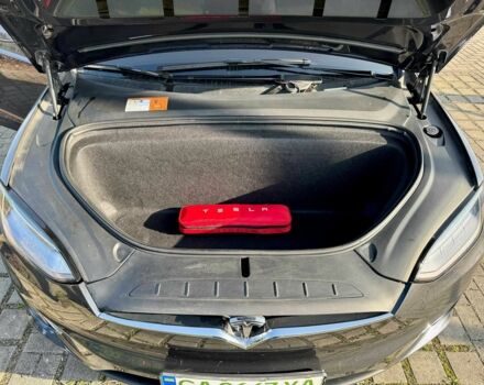 Сірий Тесла Модель Х, об'ємом двигуна 0 л та пробігом 120 тис. км за 35000 $, фото 10 на Automoto.ua