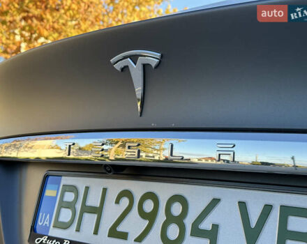 Серый Тесла Модель Х, объемом двигателя 0 л и пробегом 75 тыс. км за 25500 $, фото 30 на Automoto.ua