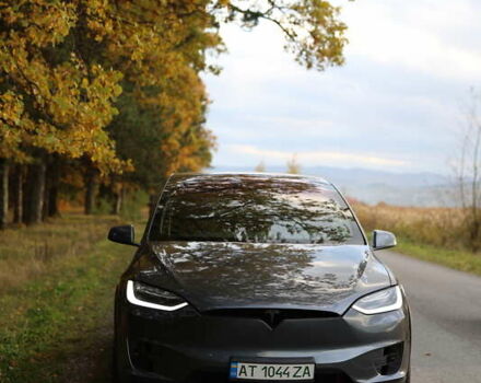 Тесла Модель Х 2016 в Ивано-Франковске на Automoto.ua Серый Тесла Модель Х, объемом двигателя 0 л и пробегом 120 тыс. км за 25000 $, фото 3 на Automoto.ua