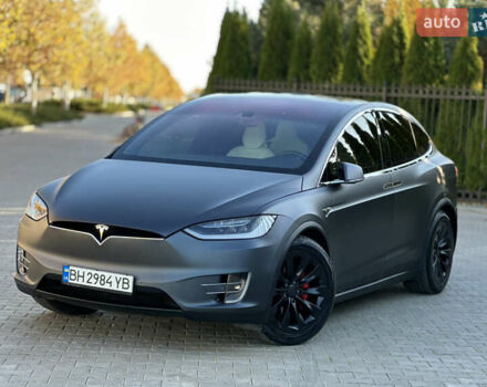 Серый Тесла Модель Х, объемом двигателя 0 л и пробегом 75 тыс. км за 25500 $, фото 5 на Automoto.ua