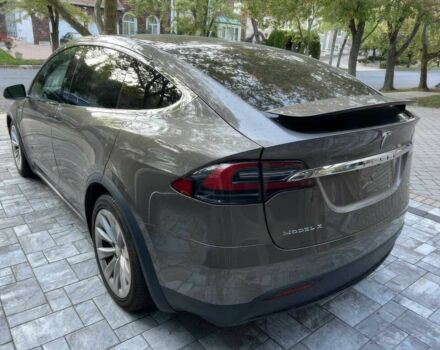 Серый Тесла Модель Х, объемом двигателя 0 л и пробегом 79 тыс. км за 18000 $, фото 4 на Automoto.ua