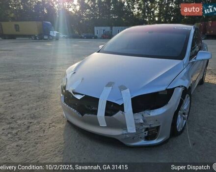 Серый Тесла Модель Х, объемом двигателя 0 л и пробегом 90 тыс. км за 18300 $, фото 5 на Automoto.ua