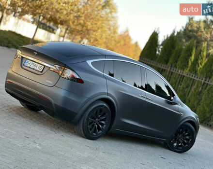 Серый Тесла Модель Х, объемом двигателя 0 л и пробегом 75 тыс. км за 25500 $, фото 15 на Automoto.ua