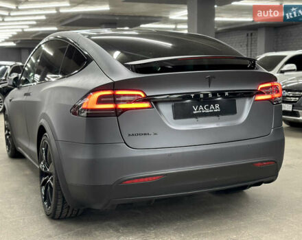 Серый Тесла Модель Х, объемом двигателя 0 л и пробегом 229 тыс. км за 24500 $, фото 5 на Automoto.ua