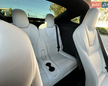 Серый Тесла Модель Х, объемом двигателя 0 л и пробегом 75 тыс. км за 25500 $, фото 43 на Automoto.ua