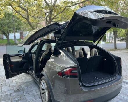 Серый Тесла Модель Х, объемом двигателя 0 л и пробегом 79 тыс. км за 18000 $, фото 16 на Automoto.ua