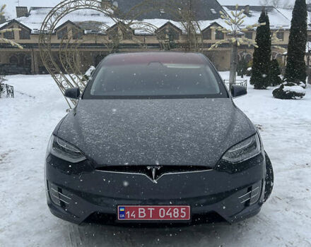 Серый Тесла Модель Х, объемом двигателя 0 л и пробегом 62 тыс. км за 29999 $, фото 16 на Automoto.ua