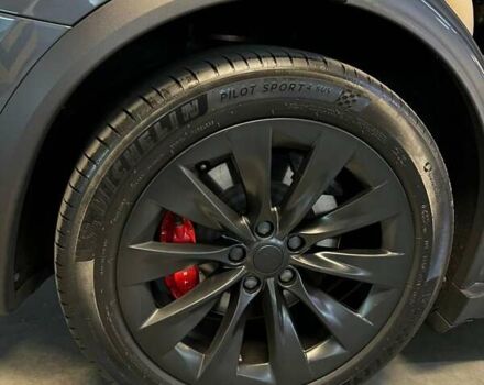 Серый Тесла Модель Х, объемом двигателя 0 л и пробегом 111 тыс. км за 22300 $, фото 5 на Automoto.ua