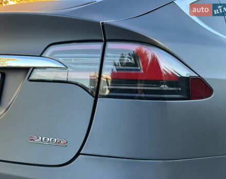 Серый Тесла Модель Х, объемом двигателя 0 л и пробегом 75 тыс. км за 25500 $, фото 27 на Automoto.ua