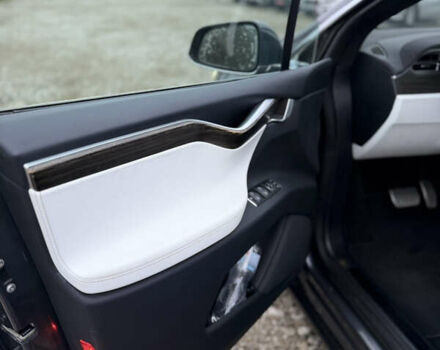 Сірий Тесла Модель Х, об'ємом двигуна 0 л та пробігом 112 тис. км за 21000 $, фото 7 на Automoto.ua