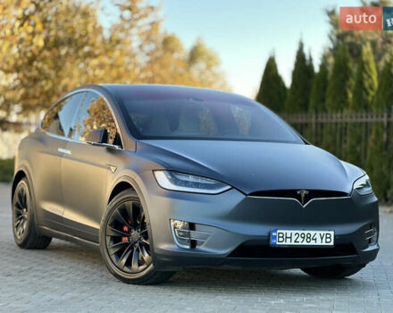 Серый Тесла Модель Х, объемом двигателя 0 л и пробегом 75 тыс. км за 25500 $, фото 2 на Automoto.ua